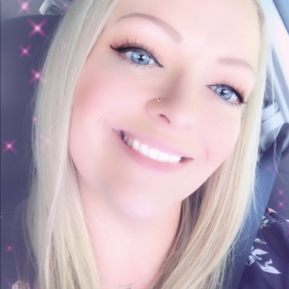 Meet your Posher, Nikki